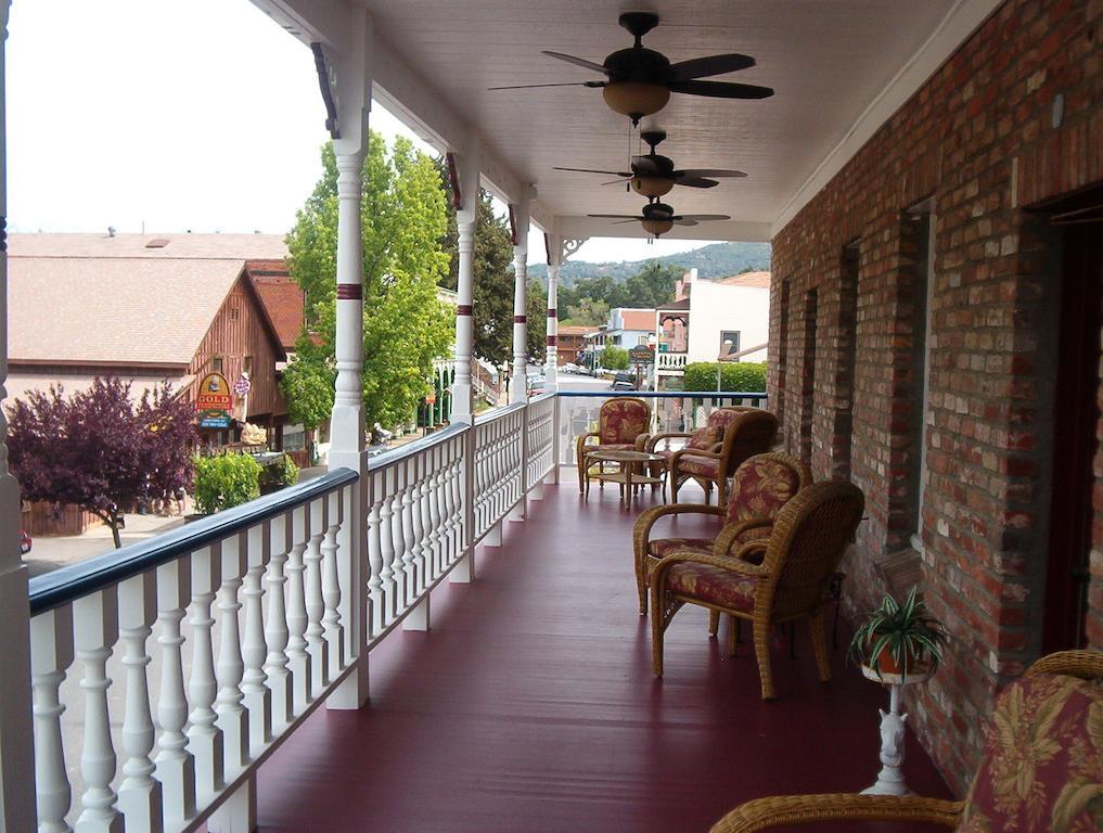 Jamestown Hotel الغرفة الصورة